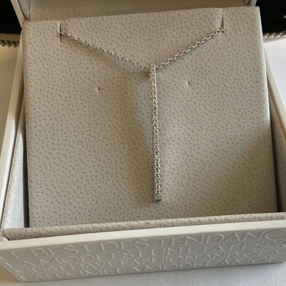 Elle silver and diamonds necklace - Picture 2 of 7